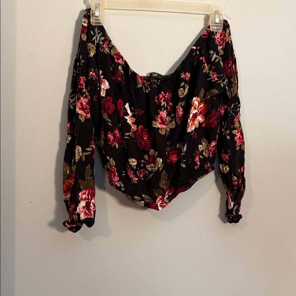 Women’s floral crop top
